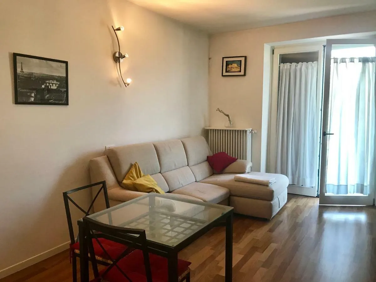 Cozy Naviglio Pavese Apartment Milan Italy